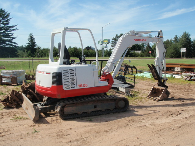 takeuchi tb015 mini excavator small buckets